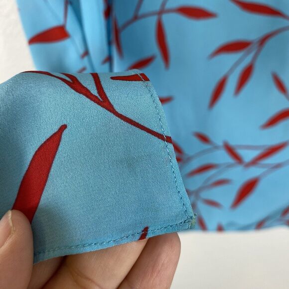 DIANE von FURSTENBERG Side Slit Blouse 100% Silk Size 12 Shelton Marine Jade - Picture 14 of 14